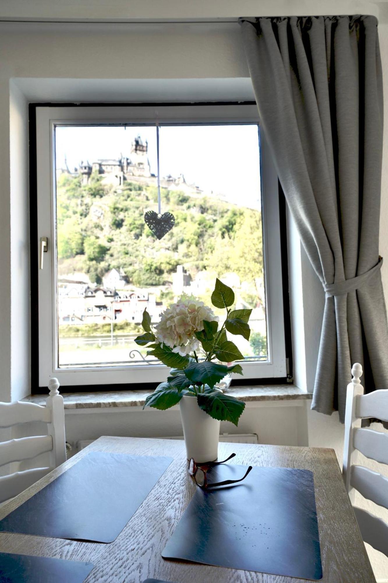 Apartments Haus Daniela Cochem Værelse billede